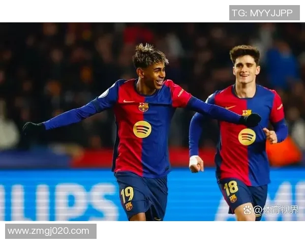 足球百大球星三大阵容全解析 谁是历史上最强的顶级球员组合 足球百大球星三大阵容全解析 谁是历史上最强的顶级球员组合